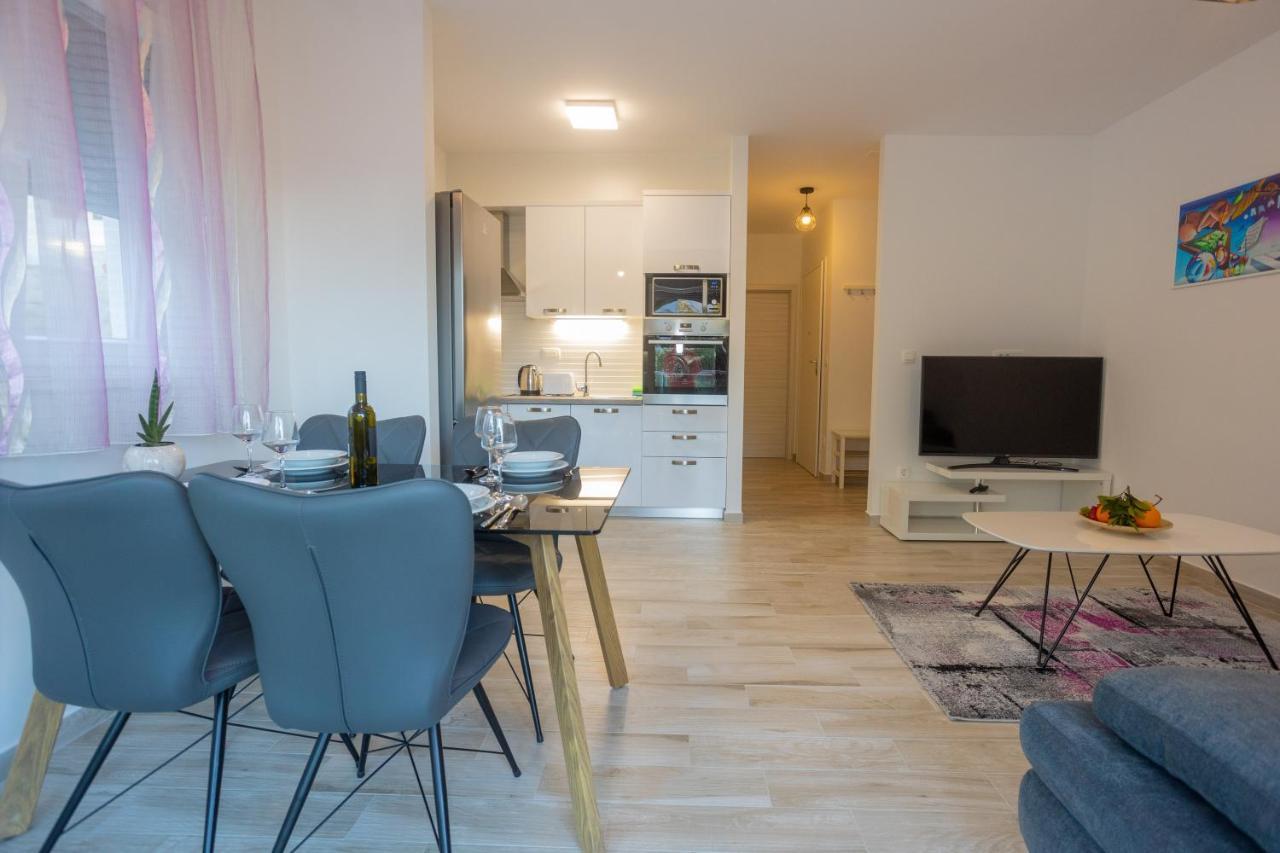R&R Residence Podstrana Bagian luar foto