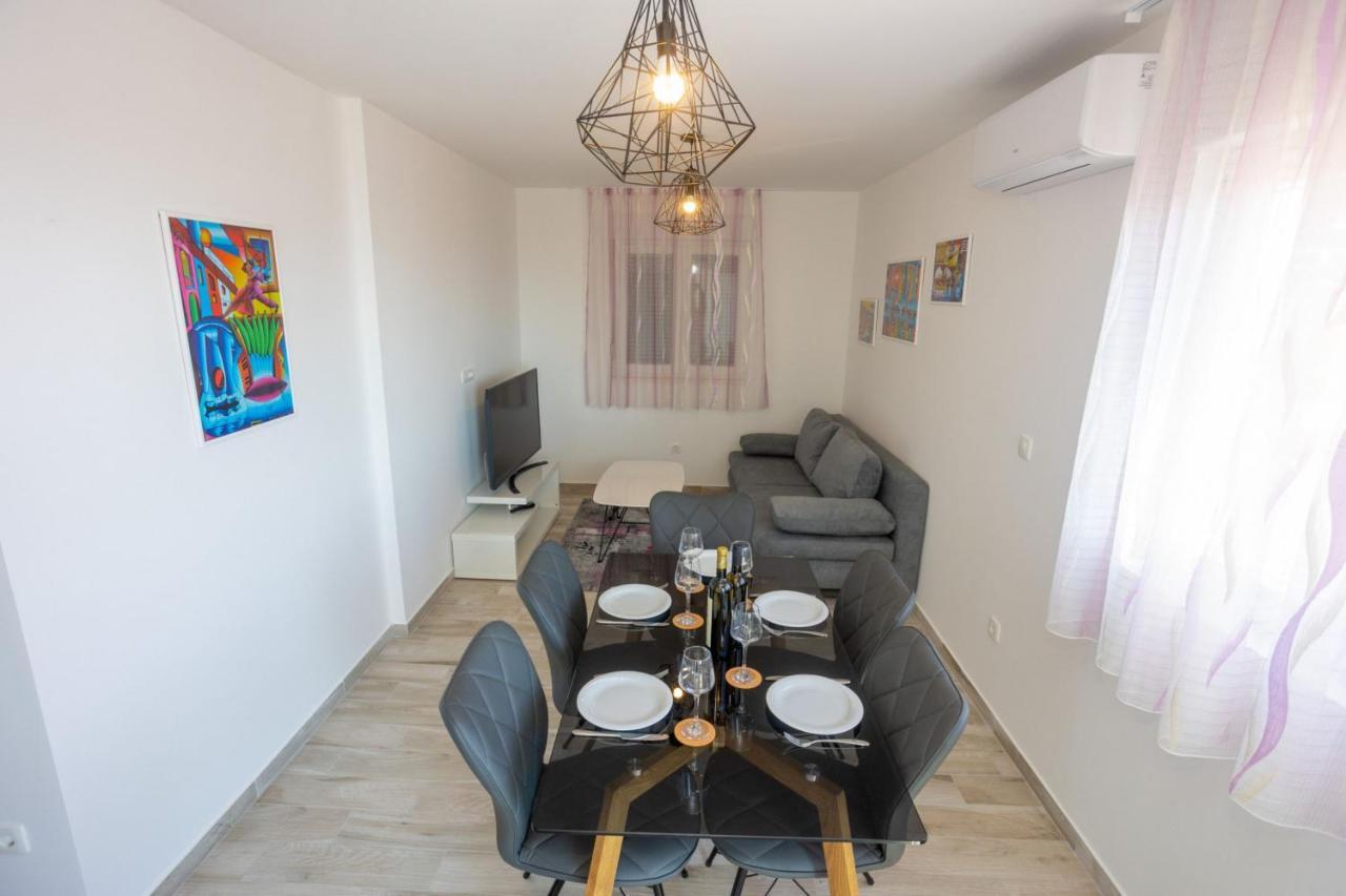 R&R Residence Podstrana Bagian luar foto