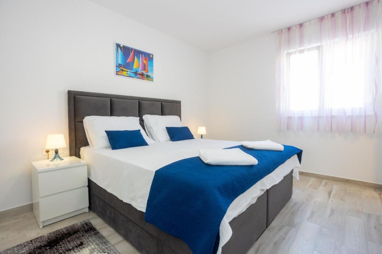 R&R Residence Podstrana Bagian luar foto