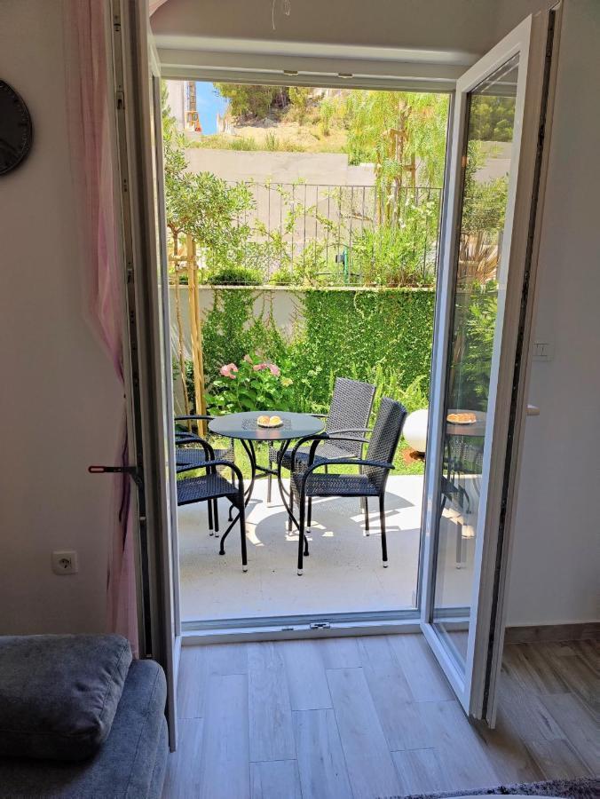 R&R Residence Podstrana Bagian luar foto
