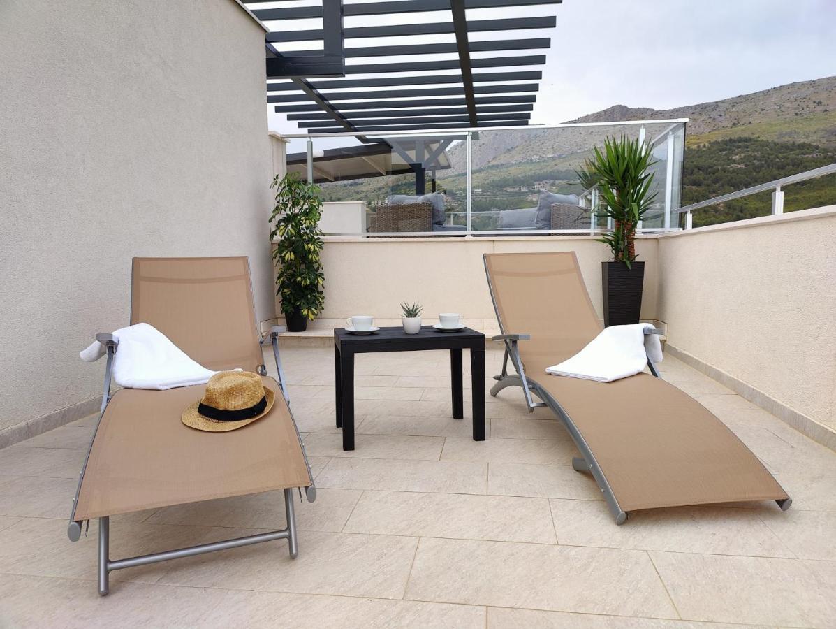 R&R Residence Podstrana Bagian luar foto