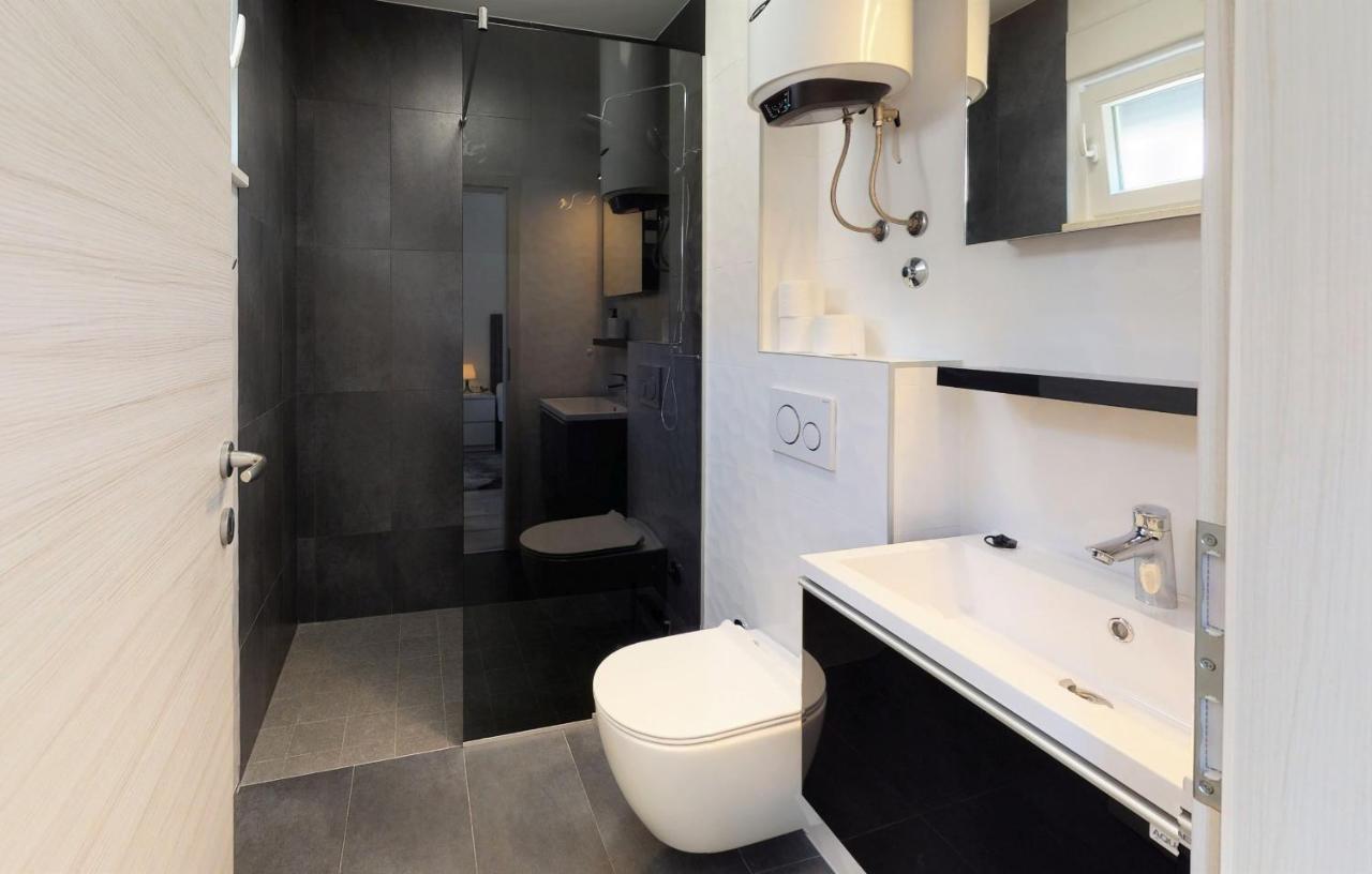 R&R Residence Podstrana Bagian luar foto
