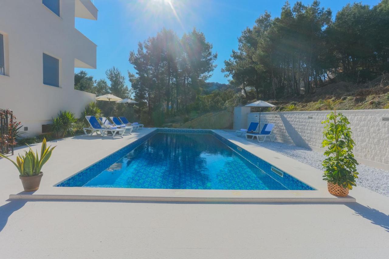 R&R Residence Podstrana Bagian luar foto