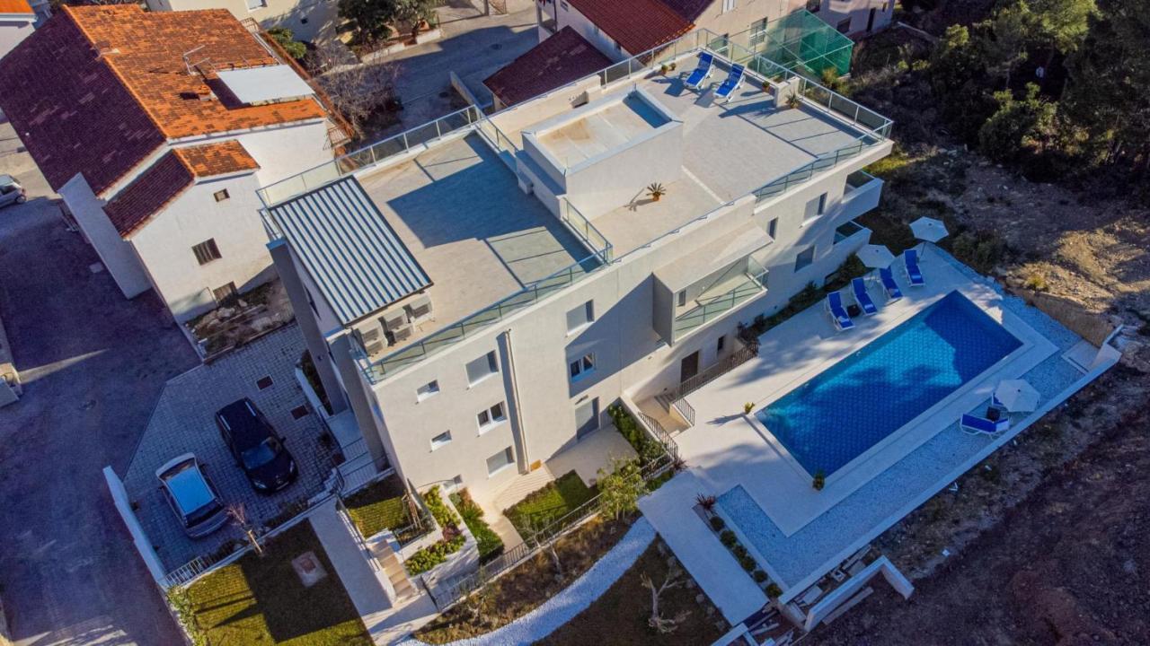 R&R Residence Podstrana Bagian luar foto