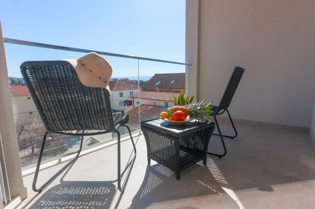 R&R Residence Podstrana Bagian luar foto